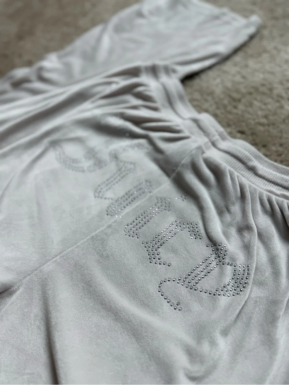 Juicy Couture Women's White Rhinestone-Embellished sweatpants